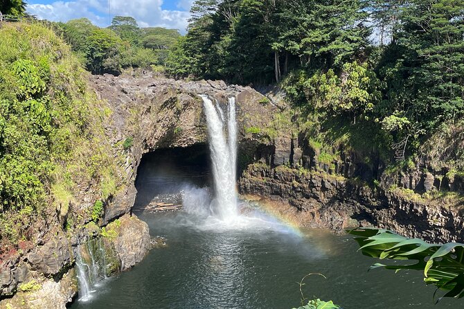 Best of Big Island: Volcanoes, Waterfall, Blacksand Beach & Lunch - Inside Hawaiʻi Volcanoes National Park