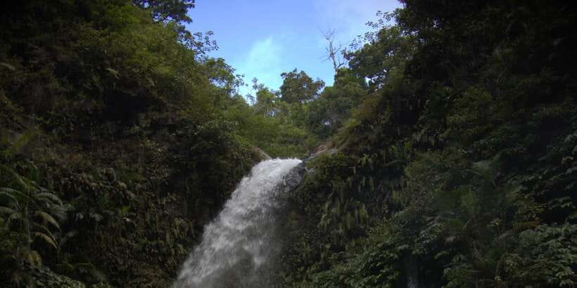 Best of Lombok: Tribe Villages, Traditions & Waterfalls - Why this Lombok tour covers so much