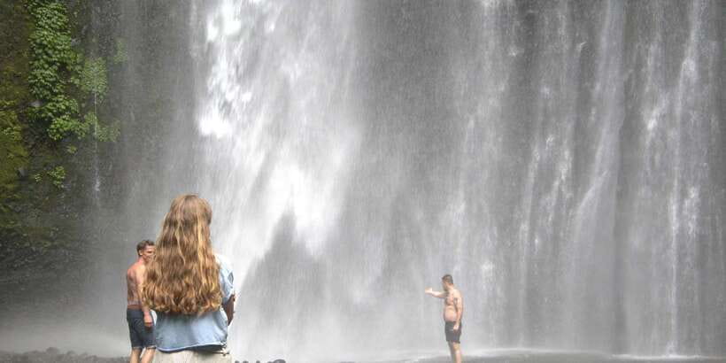 Best of Lombok: Tribe Villages, Traditions & Waterfalls - Senaru and the Sasak village visit