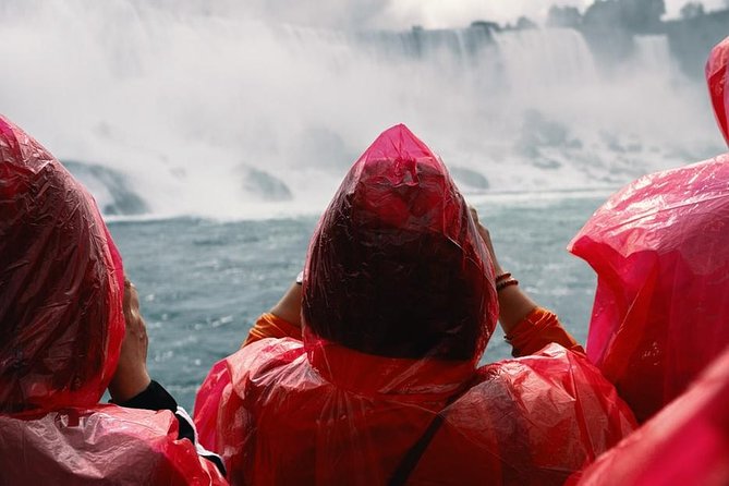 Best of Niagara Falls Canada Premium Tour: Behind Falls and Boat - Going behind Horseshoe Falls