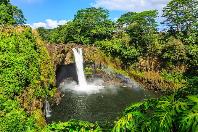 Big Island in a Day: Volcanoes Waterfalls Sightseeing and History - One day, nearly 300 miles of Hawaii