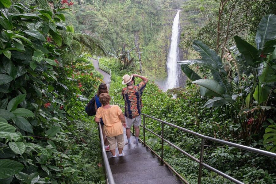 Big Island: Waterfall Tour with Swimming & Botanical Garden - Waipio Valley Lookout: a dramatic first view