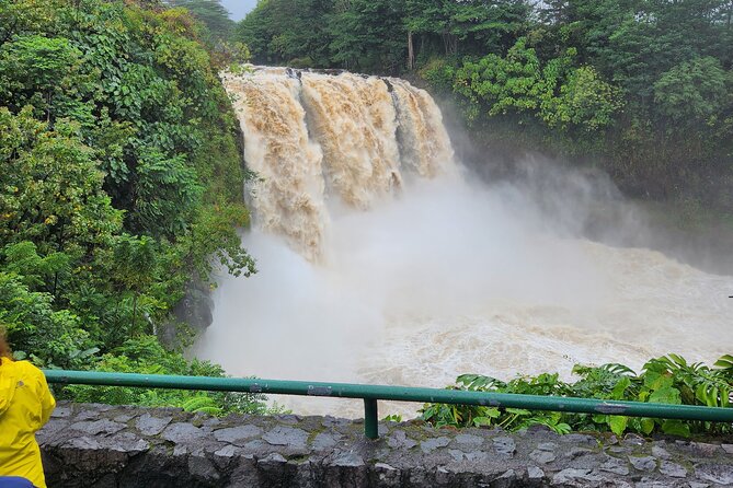 Big Island Waterfalls, Blacksand Beaches, Lava Tubes & Volcanoes - Liliuokalani Gardens adds a quiet coastal pause