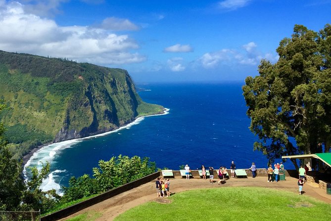 Big Island Waterfalls Tour with Swimming and Botanical Garden - Malasadas at Tex Drive-In