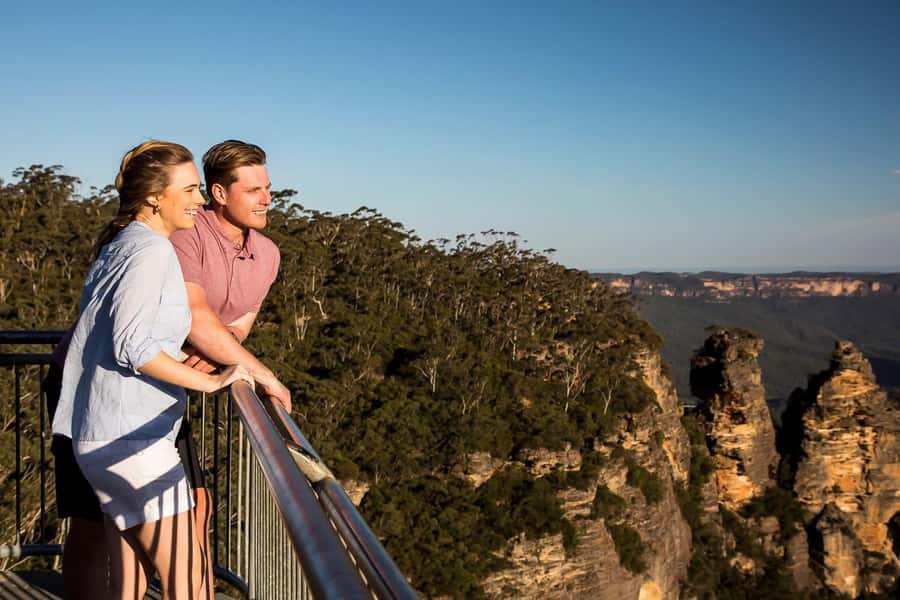 Blue Mountains Sunset Waterfalls Wildlife Tour From Sydney - Lincoln’s Rock brings the golden-hour payoff