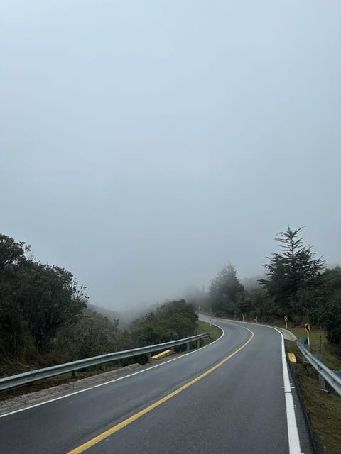 Bogota: Hike to La Chorrera Waterfall, El Chiflón and Guadalupe Hill - Returning to Bogotá by Way of Guadalupe Hill
