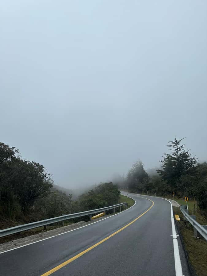 Bogota: Hike to La Chorrera Waterfall, El Chiflón and Guadalupe Hill - Who Will Enjoy This Most?