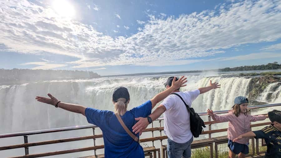 Brazil & Argentina: Iguazu Falls Both Sides in One Day - The Argentine park: close walking and Devil’s Throat