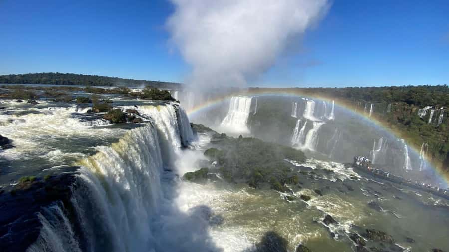Brazil & Argentina: Iguazu Falls Both Sides in One Day - Pickup, vehicle, and group size