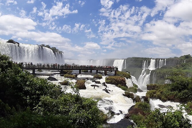 Brazilian Falls Private Tour with Entrance, Lunch and Boat - Lunch at Porto Canoas After the Boat