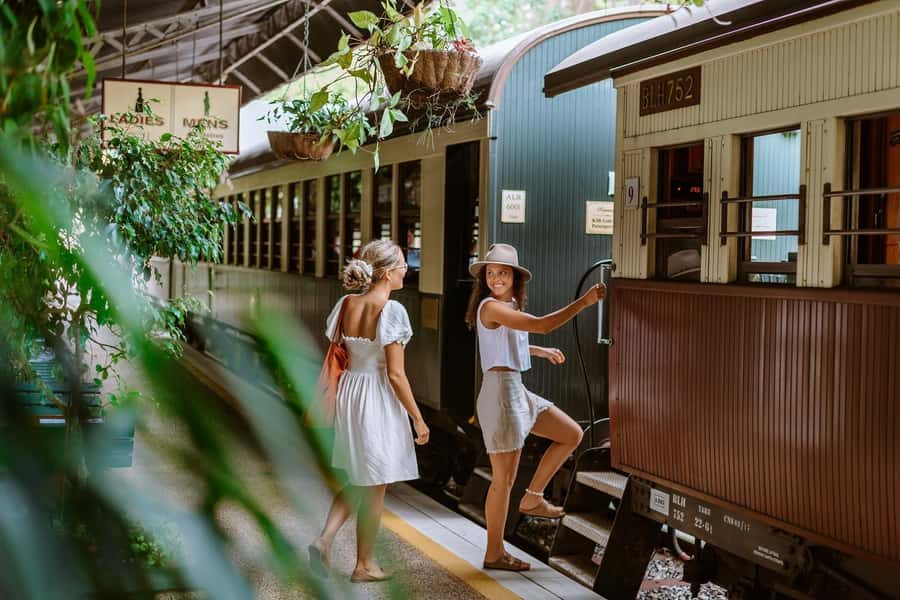 Cairns: Cattana Wetlands, Barron Falls & Kuranda Railway - Cattana Wetlands and the feather palm forest