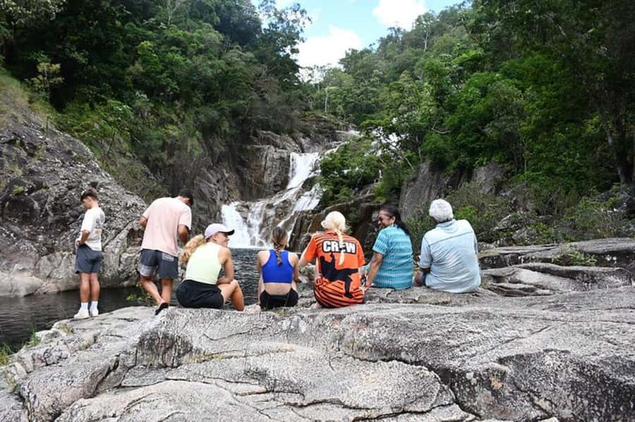 Cairns: Explorer Tour- Cairns Waterfalls - How the guide shapes the experience