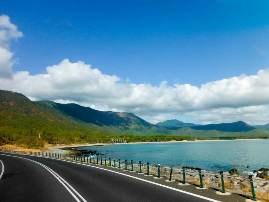 Cairns: Waterfall and Daintree Rainforest Tour - 2 Day Tours - Why these two days work well together