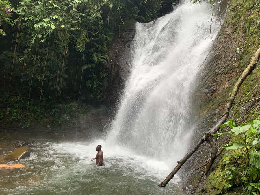 Cali: Tour of Waterfall in Pance River - Chorrera del Indio - Arriving at Chorrera del Indio