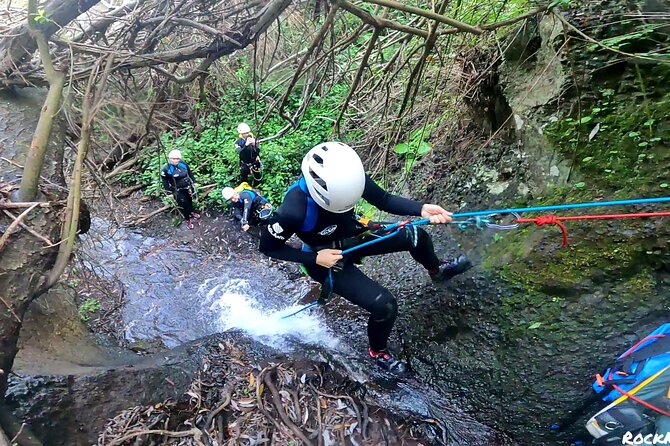 Canyoning in Gran Canaria: The Hidden Waterfalls and Magic Pools - Learning to abseil beside the waterfalls