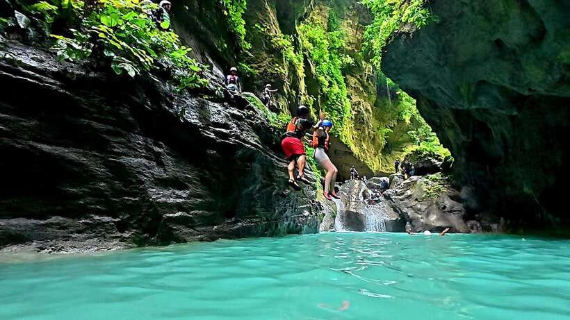 Cebu: Moalboal Sardine Run & Kawasan Falls Canyoneering - Kawasan Falls canyoneering: the active heart of the day