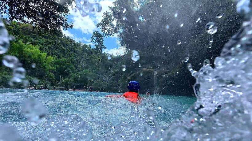 Cebu: Moalboal Sardine Run & Kawasan Falls Canyoneering - Arriving at the turquoise pools of Kawasan Falls