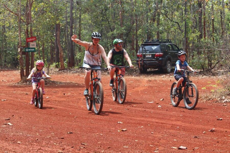 Chiang Mai: Boat Ride and Cycling Tour to Sticky Waterfall - Guides, bikes, and how the day is managed