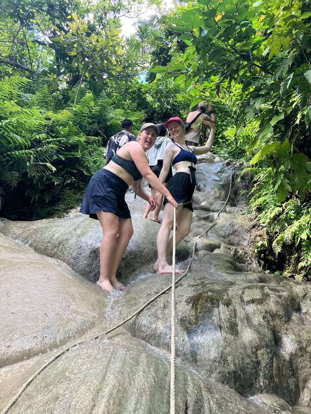 Chiang Mai: Sticky Waterfall scenic loop unseen lake &temple - Mae Kuang Dam and the hanging bridge