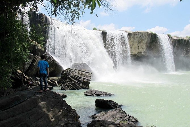 Cooking, Farming and Waterfall In Vietnam Countryside - Cooking lunch with Sammie’s uncle