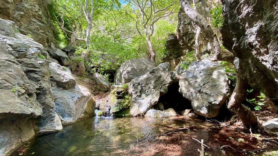 Crete: Richtis Gorge & Waterfall Guided Hiking Tour - Reaching the 20-meter Richtis Waterfall