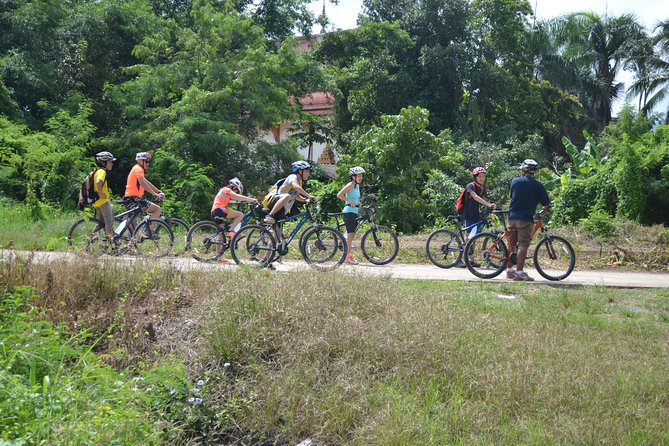 Cycling tour and Buatong waterfall - How Demanding Is the Cycling?