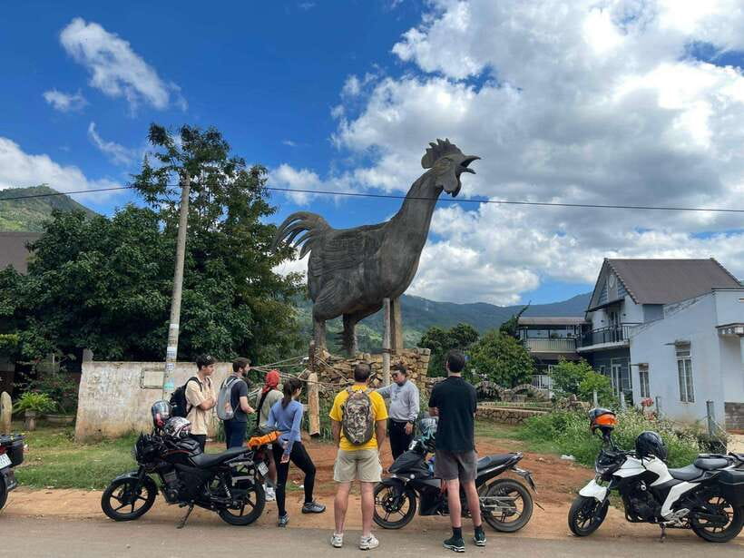 Dalat: MOTORBIKE TOUR TO PONGOUR FALLS- SILK- COFFEE FARM - K’ho Tribal Village and cultural context