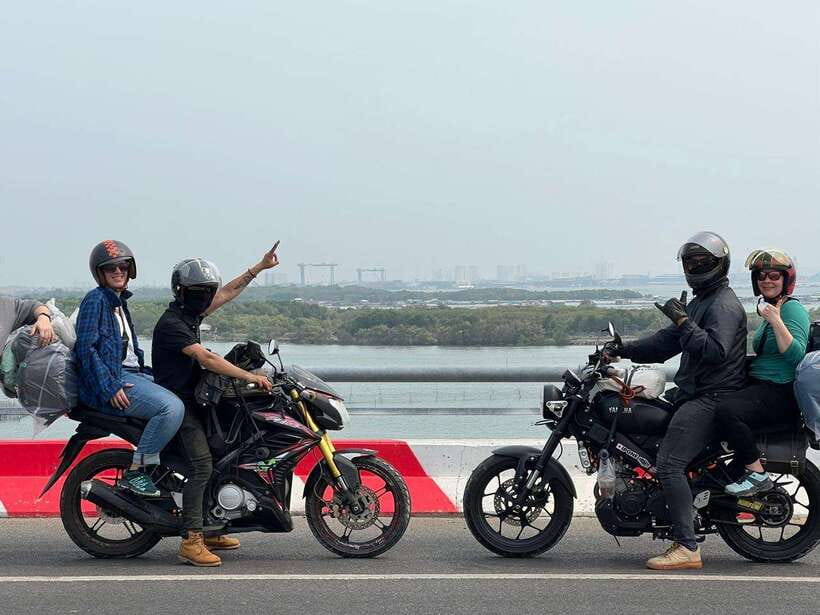 Dalat: MOTORBIKE TOUR TO PONGOUR FALLS- SILK- COFFEE FARM - Paradise Lake and Chicken Village