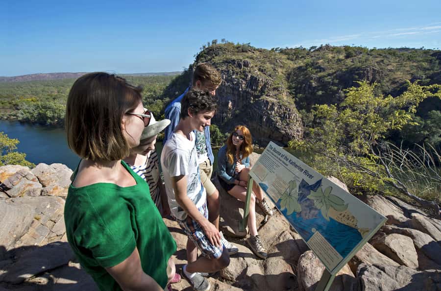 Darwin: Katherine Two Gorge Cruise Edith Falls Full Day Tour - The two-hour Katherine Gorge cruise is the centerpiece