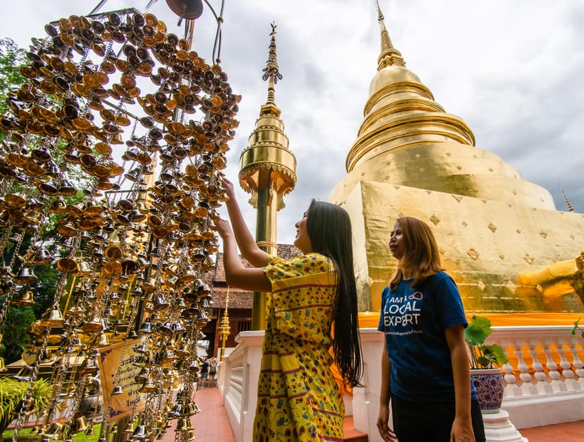 Day Tour in Chiang Mai I Waterfall I Dantewada I Doi Suthep - What the private format really adds