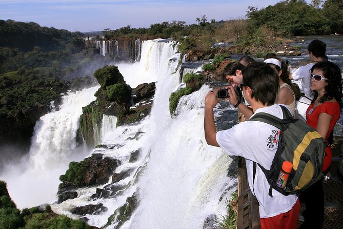 Day Trip to the Argentinian Side of Iguassu Falls from Foz do Iguaçu - What the guide adds, and where the tour can fail