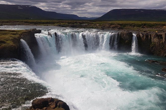 Diamond Circle, Waterfalls and Amazing Landscapes from Akureyri - Dettifoss delivers the big payoff