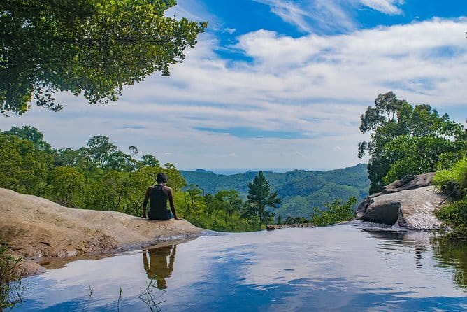 Diyaluma Waterfall & Natural Pool Bath. - Leaving Ella for Koslanda and the upper falls