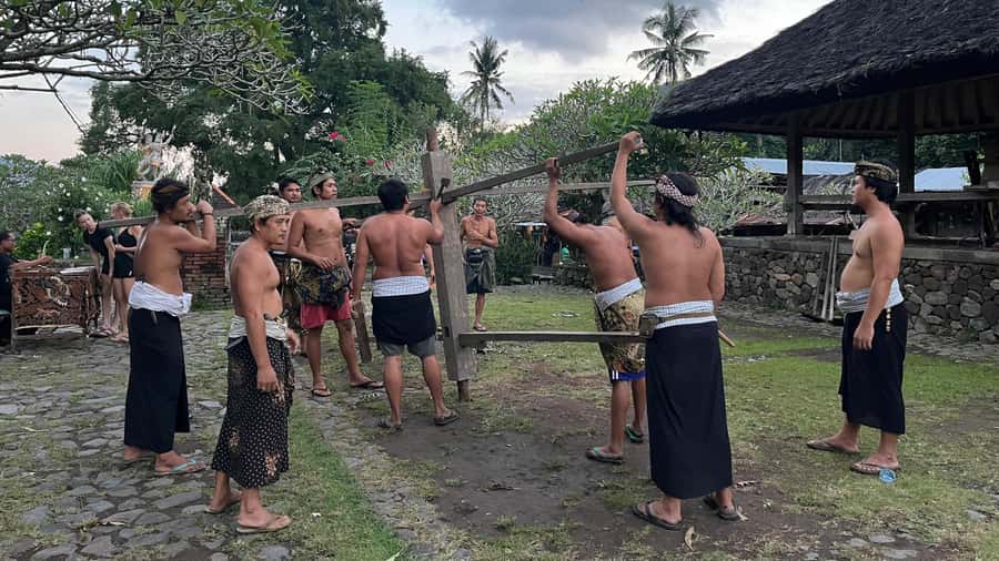 East Bali: Gembleng waterfall, Tenganan and Virgin beach - Guides, photographs, and the human side of the trip