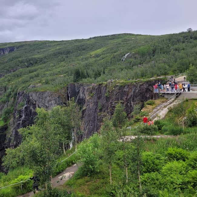 Eidfjord: Vøringsfossen Waterfalls Round-Trip Shuttle - Price and value for a cruise day