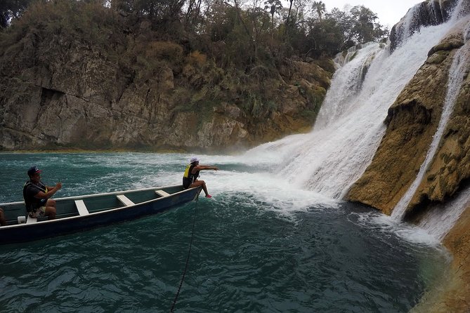 El Meco Waterfall and El Salto Waterfall Tour - Why the guide can make or break the day