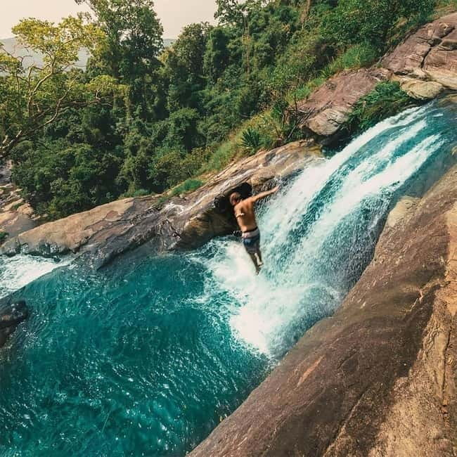 Ella: Ravana and Upper Diyaluma Falls Guided Tour - What the hike is really like