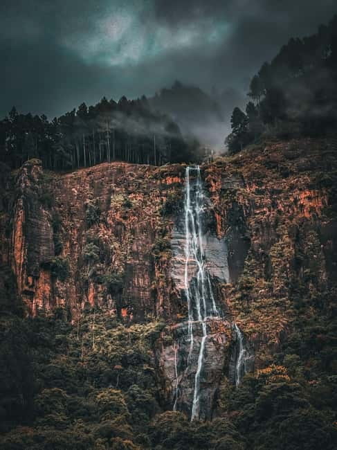 Ella: Waterfall hunting Hike to Bambarakanda and Lanka Falls - Why this day feels different from a standard Ella excursion