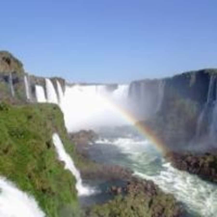Explore Iguazu Falls in Brazil: An Unforgettable Experience - The 1,200-meter walkway and its changing views
