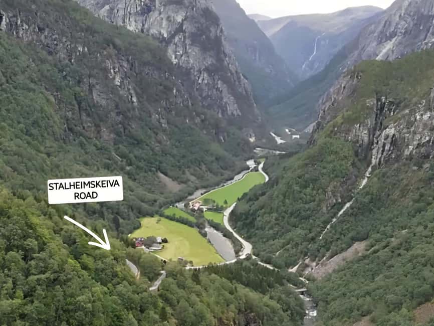 Flåm: Tvinde Waterfalls, Stalheimskleiva Hike & Gudvangen - Gudvangen and the Nærøyfjord setting