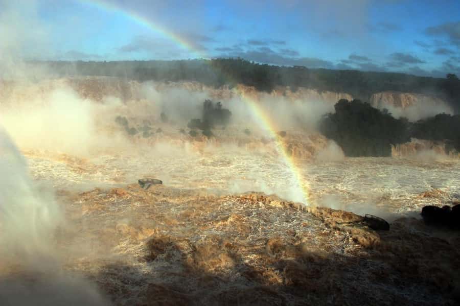 Foz do Iguaçu: Brazil/Argentina Sides Iguazu Falls Day Tour - Why seeing both sides of Iguazu matters
