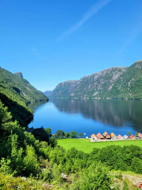 Frafjord Paddling & Månafossen Waterfall Hike Stavanger - What is included, and what should you bring?