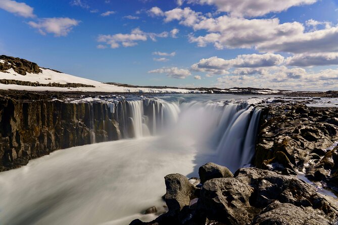 From Akureyri Port: Godafoss Waterfall Tour for Cruise Ships - The short road from Akureyri to Godafoss