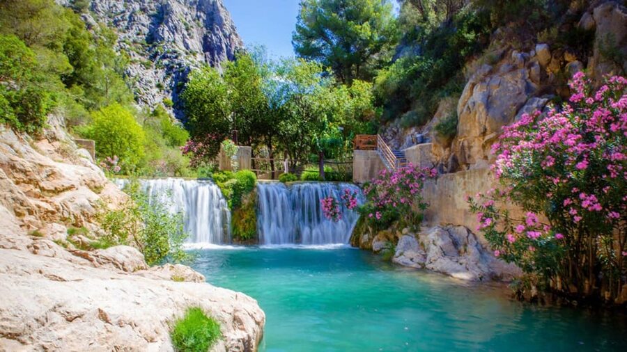 From Alicante/Benidorm: Guadalest & Algar Waterfalls Tour - Guadalest: two hours above the valley