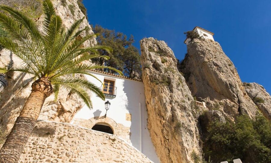 From Benidorm: Guadalest, Altea & ticket in Algar Waterfalls - The coach rides and the guide make the schedule possible