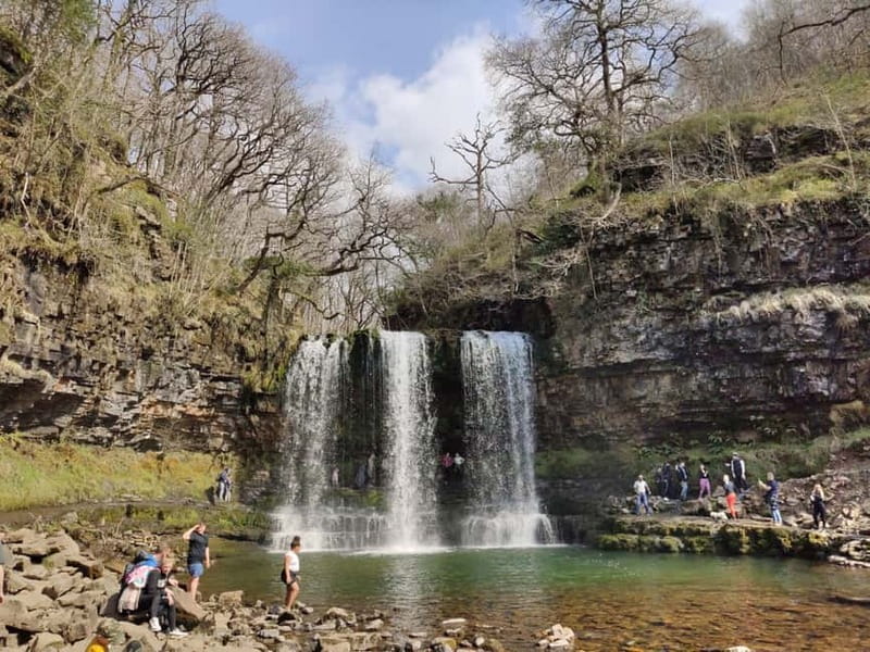 From Cardiff: Guided Hike to 8 Waterfalls in Brecon Beacons - Meeting Andy at the National Museum Cardiff