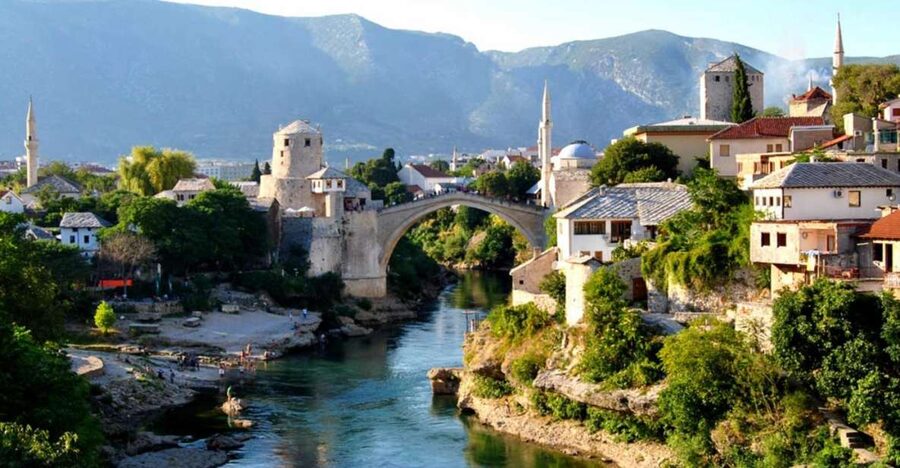 From Dubrovnik: Day Trip to Mostar and Kravice Falls - Why this Dubrovnik day trip works