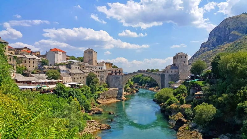From Dubrovnik: Mostar and Kravice Waterfalls Day Trip - Crossing into Bosnia and Herzegovina