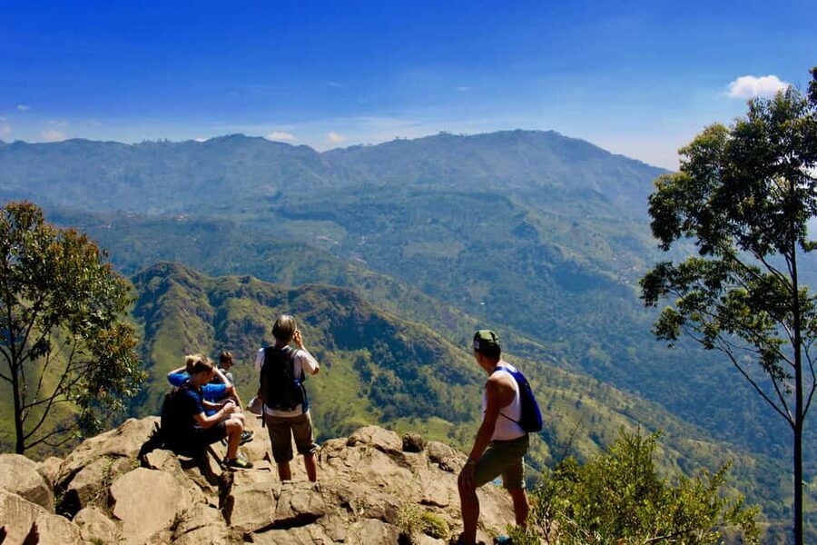 From Ella : Waterfalls, Nine Arch Bridge, Little Adam's Peak - Nine Arch Bridge is the visual centerpiece