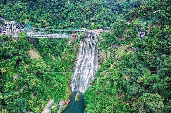 From Guangzhou to Gulong Gorge and waterfall -Nature & Adventure - What the guide adds to the day